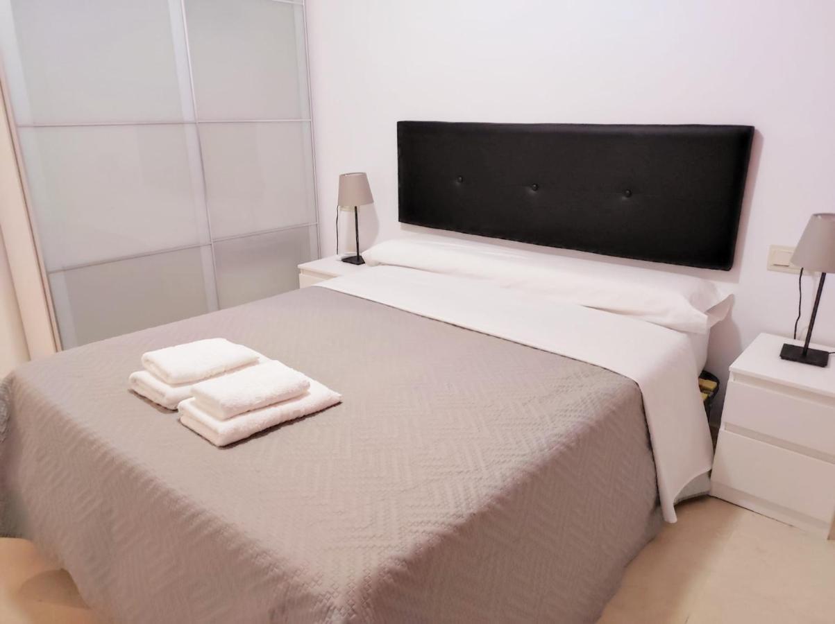 Apartamento Gloria 2 Malaga Exterior photo